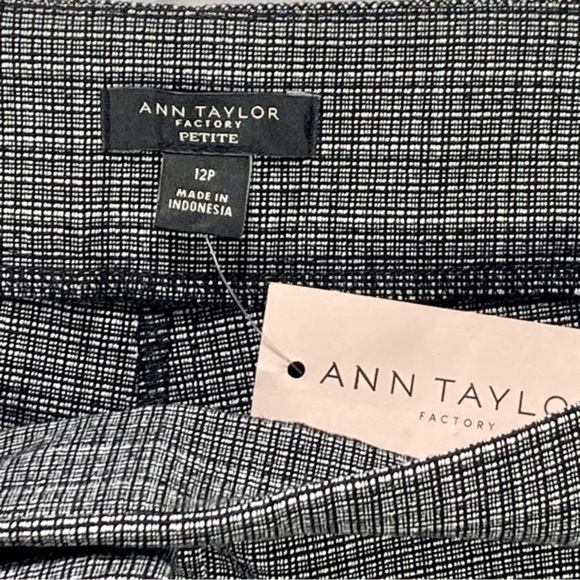 Ann Taylor Ankle Pants Womens Size 12 Petite Black White Stretch Cuff Hem NEW - Picture 9 of 11
